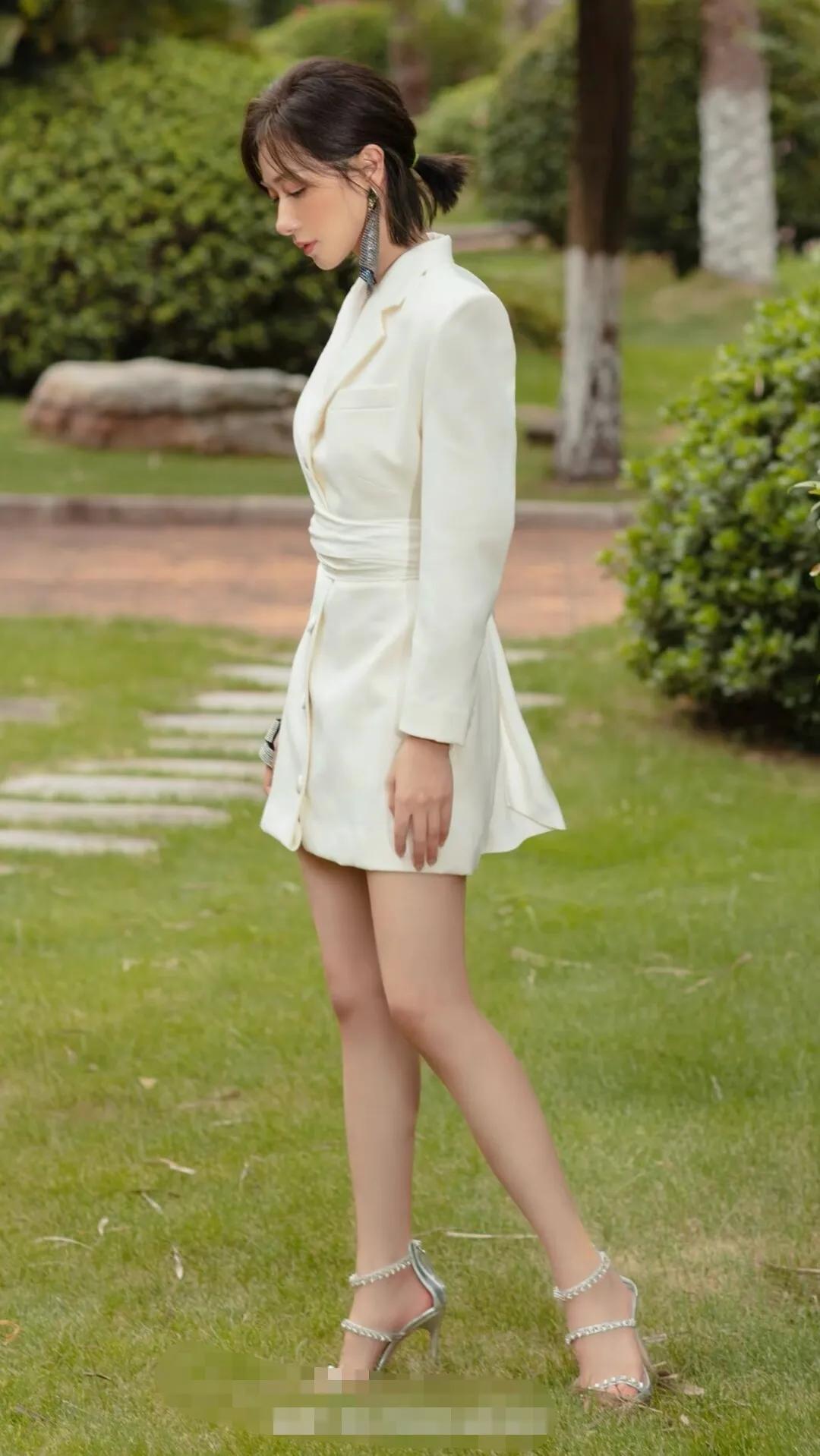 冷艳女神，万茜