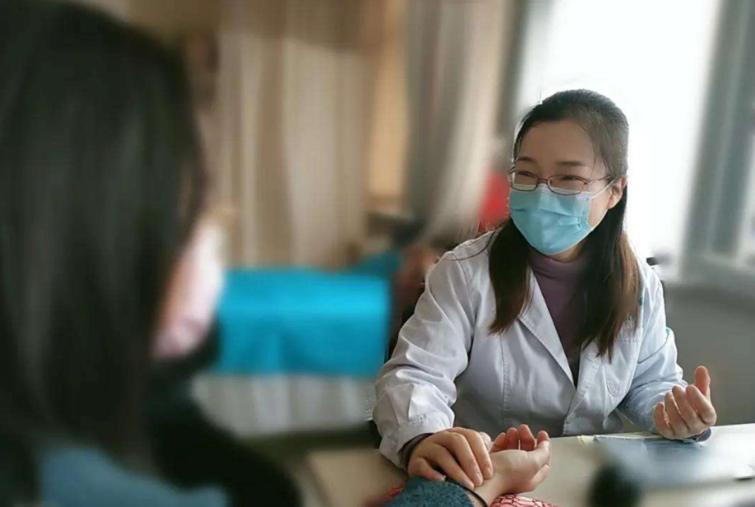 骑行更过瘾，七分钟燃脂爆汗的野小兽小白驹速燃动感单车体验有感