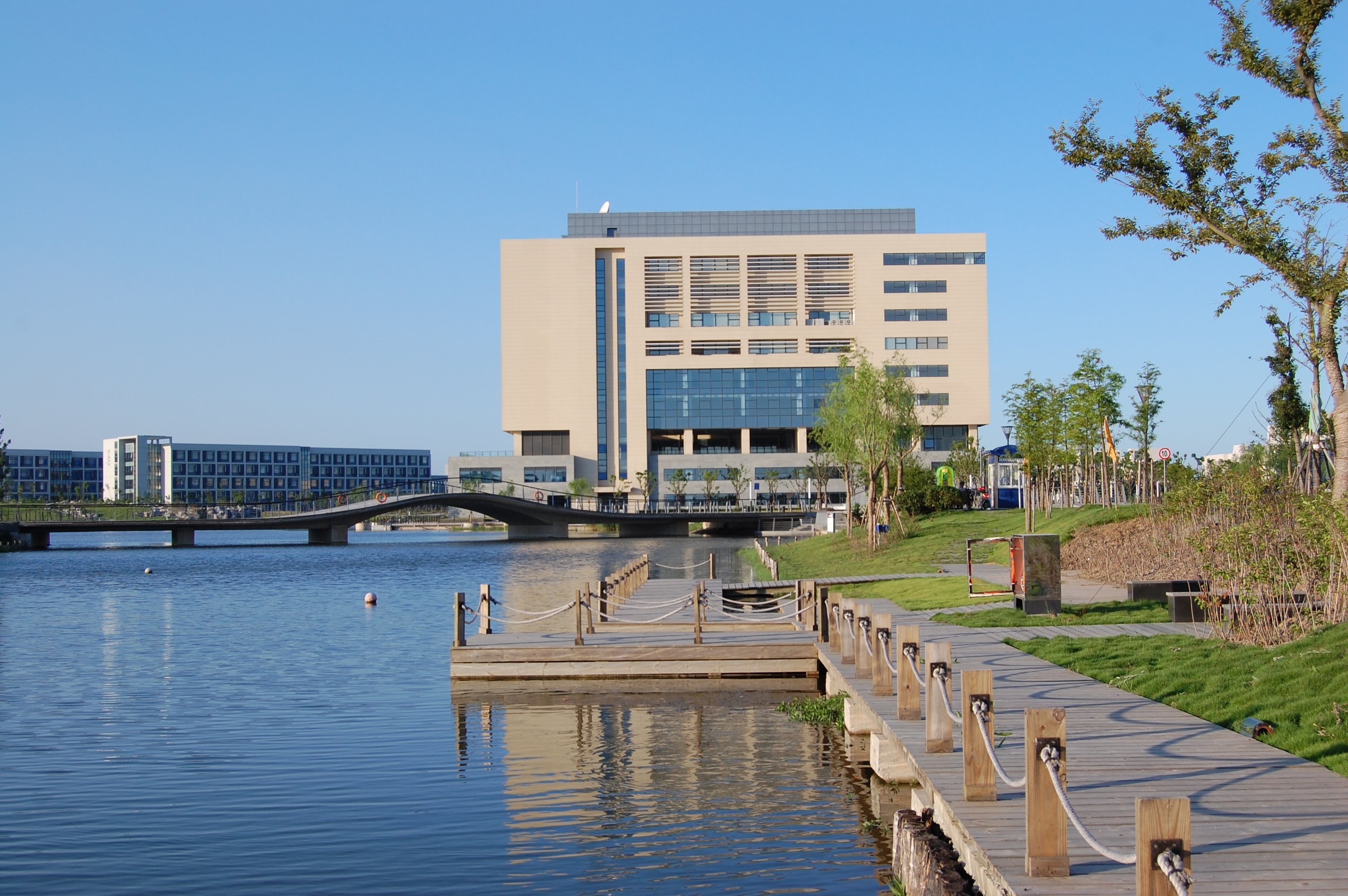 上海海事大学：除了航运、物流、海洋学科，还有哪些专业值得报考