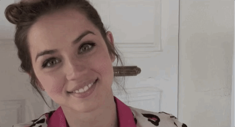 美国人眼中的纯欲系女神：揣着300美元离开古巴，如今征服好莱坞