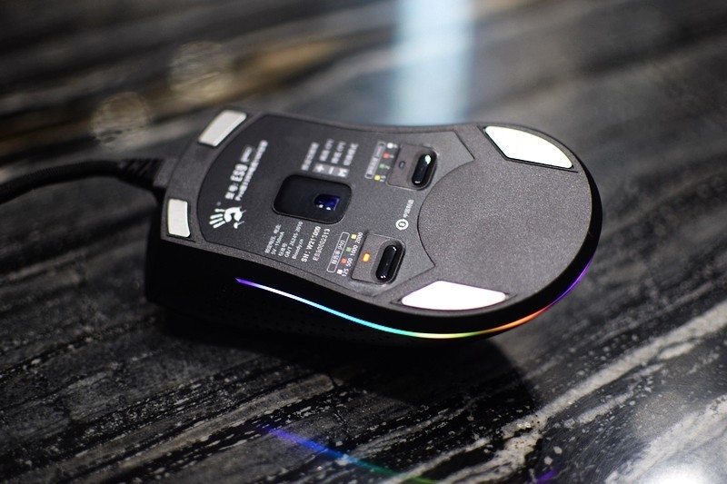 游戏利器 血手幽灵Bloody ES9 Pro专业电竞鼠