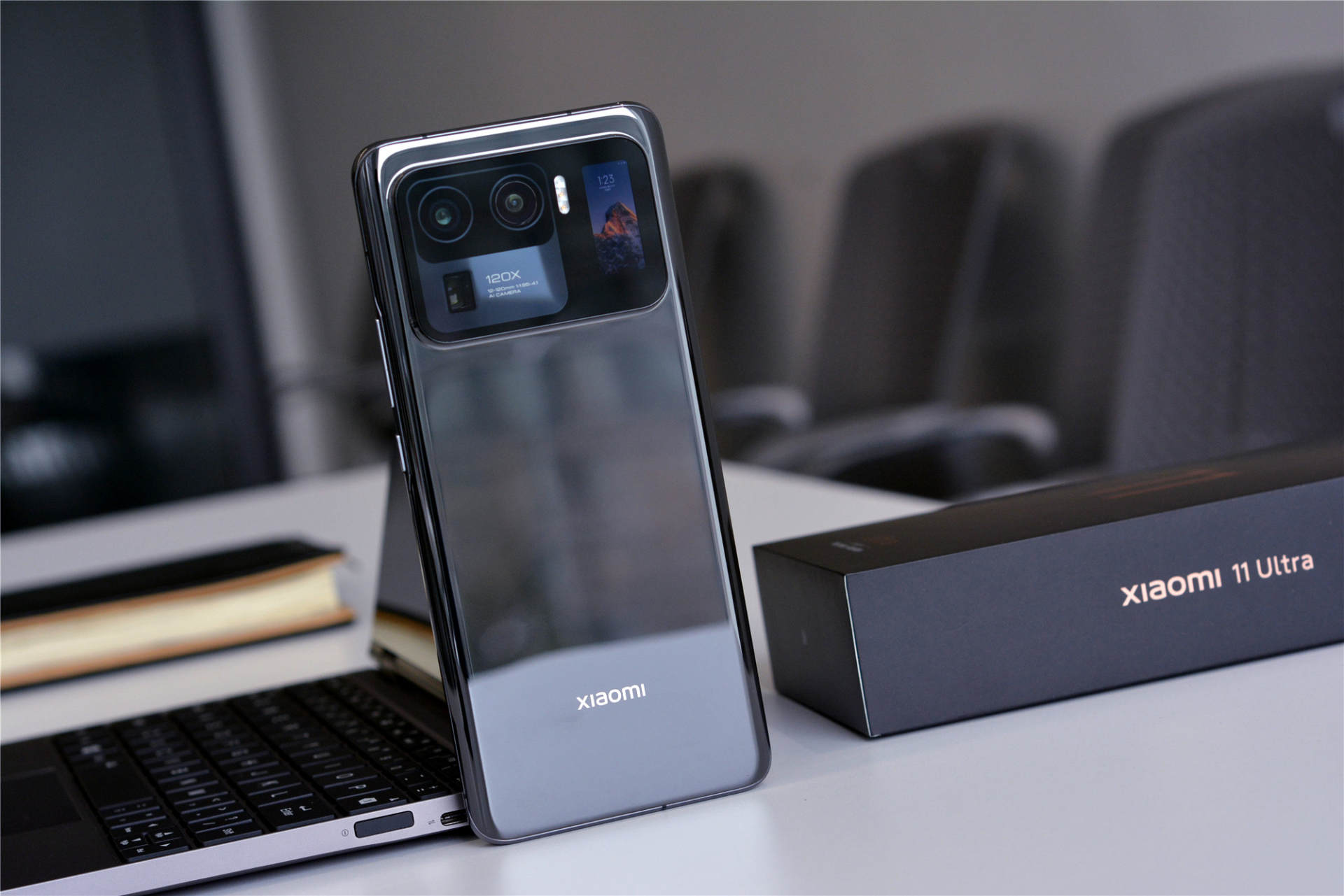 负责任地推荐这3部手机，不仅好看且配置强，用到2026年不成问题