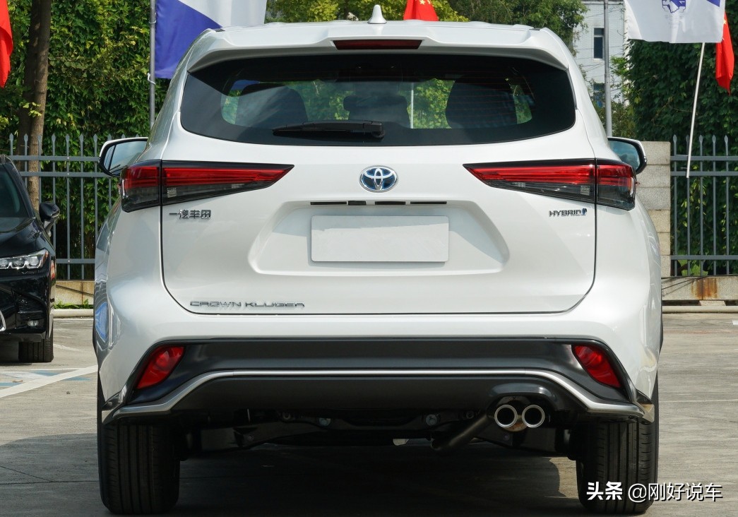 一代经典的继任者，2.5L混动皇冠陆放是否有实力延续传奇？
