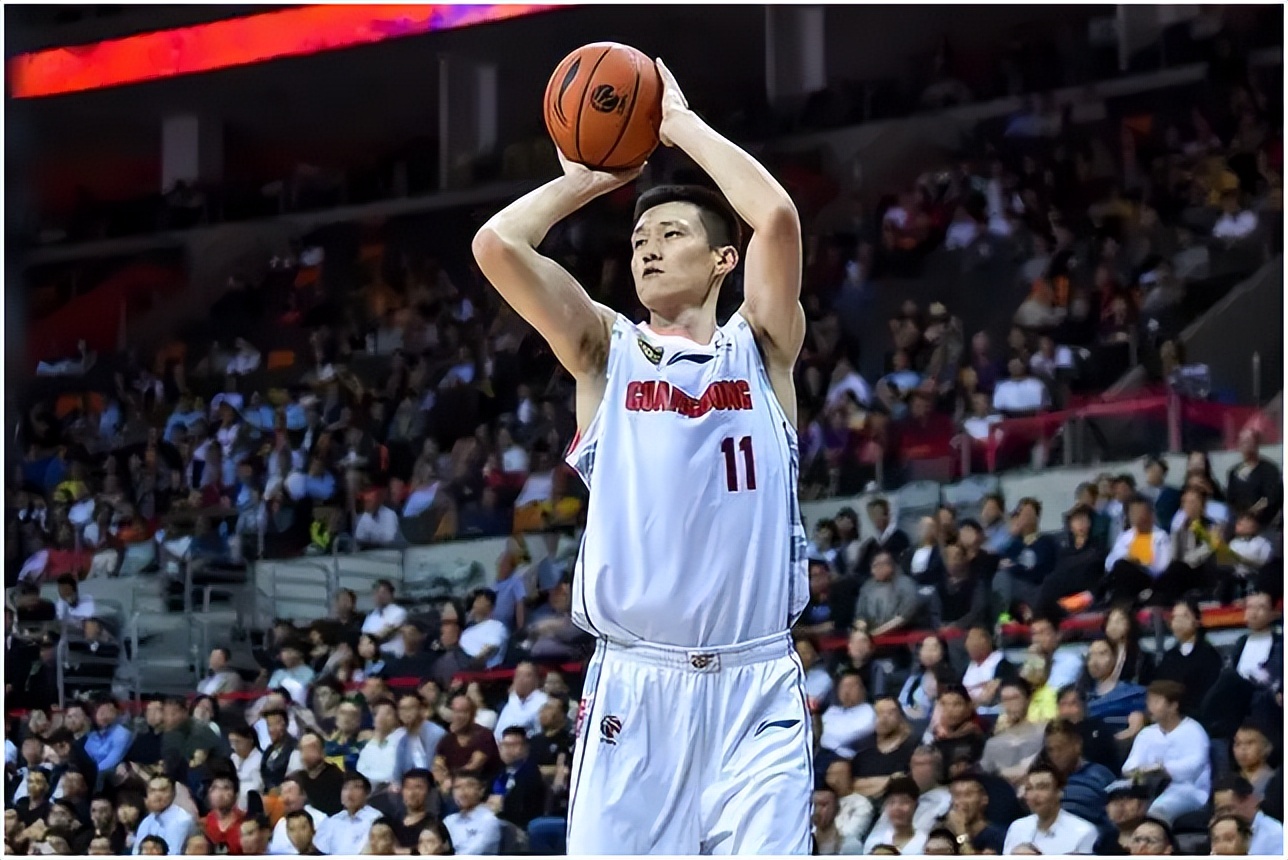 要离开广东队?周鹏晒图引猜想:有些事,可以理解但无法接受