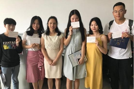 大学生毕业后想“留校任教”，需满足3个必要条件，不然有难度