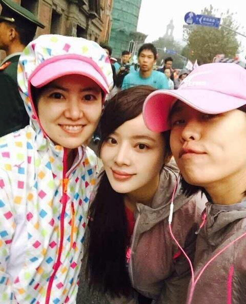 著名主播胡蝶：进央视前流过眼泪，嫁大丈夫陆川没有恨嫁心理