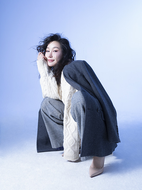 演员刘潞葭受邀《时尚北京》杂志专访：推动我们的冰雪运动