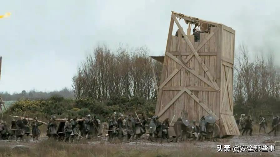 《铁甲衣》：英国中世纪，以少胜多的著名保卫战