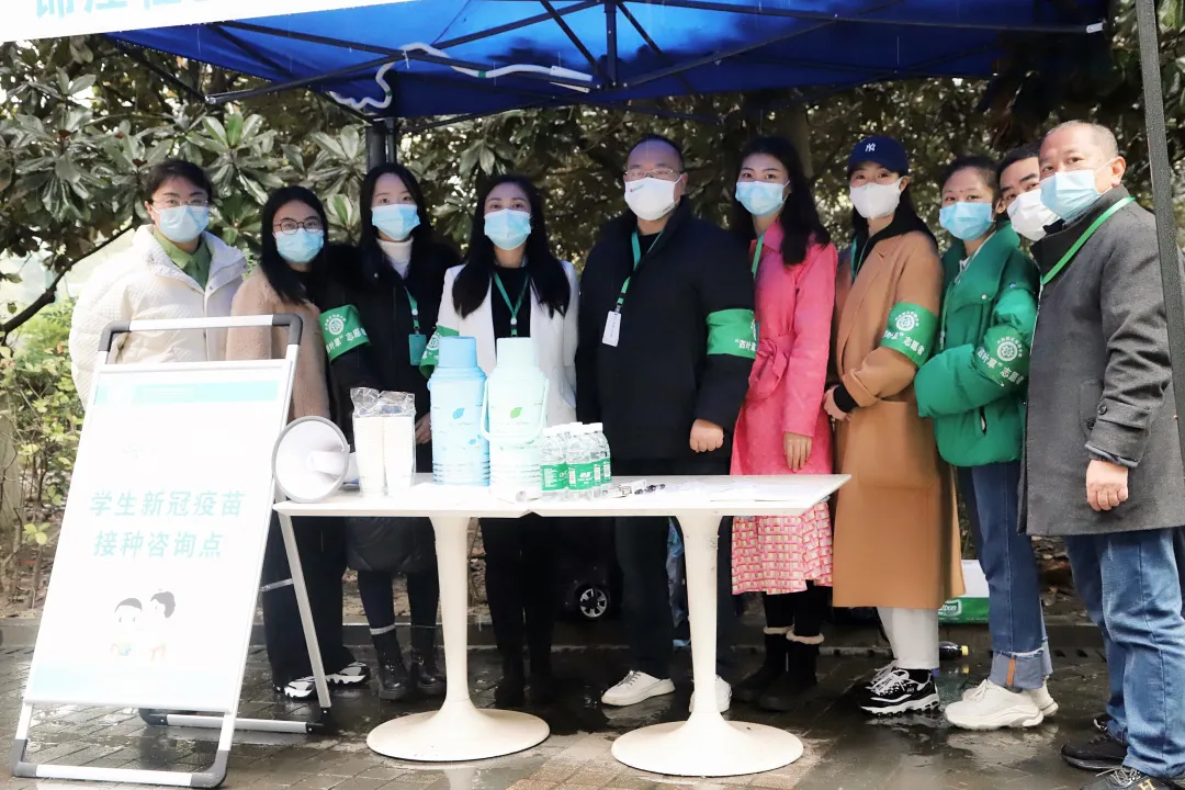 今天，你“苗”了吗？直击南湖小学新冠疫苗接种现场