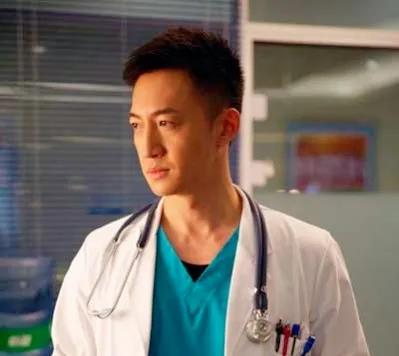 演员王阳，错过蒋欣，高调表白小师妹，表示余生一定不会辜负