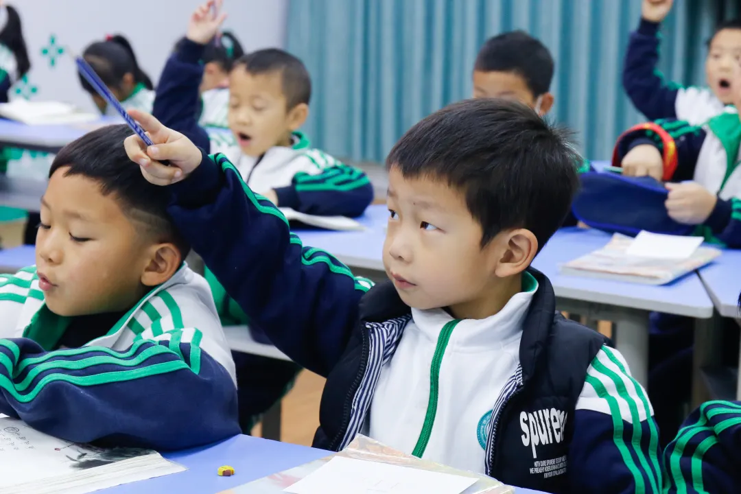 四川天府新区南湖小学（含北区）语文“随课微练”研讨活动