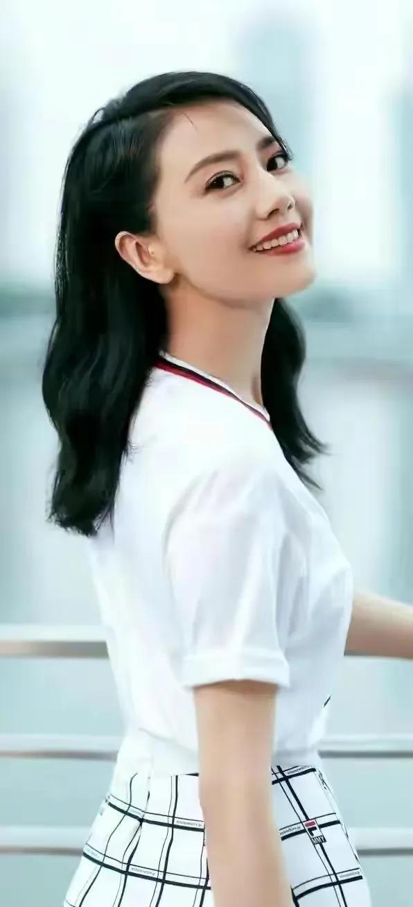 美图分享之高圆圆，端庄典雅，气质高贵，太美了