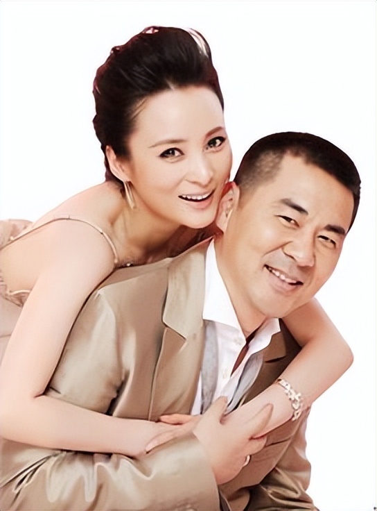 陈建斌又上热搜！不是因为蒋勤勤，而是因为39岁的徐海乔