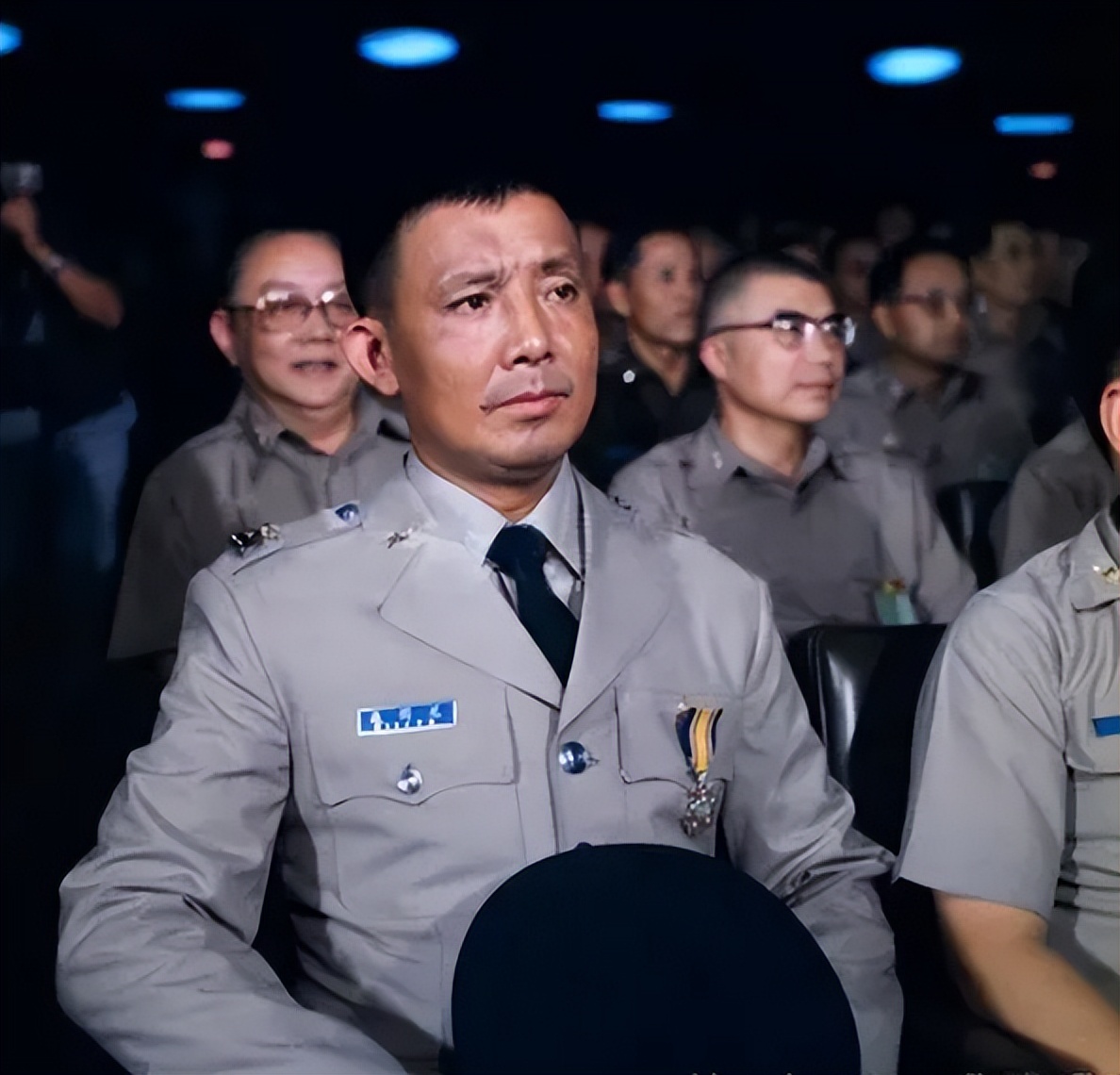 1977�� ������Ǯ��ɫ�����ķ�԰�� ��ʻ�Ƚ�ս���Ӵܶ԰�