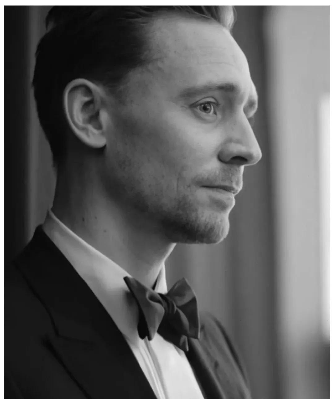 41岁抖森确认当爸，非裔未婚妻挺孕肚走红毯，两人上个月刚订婚