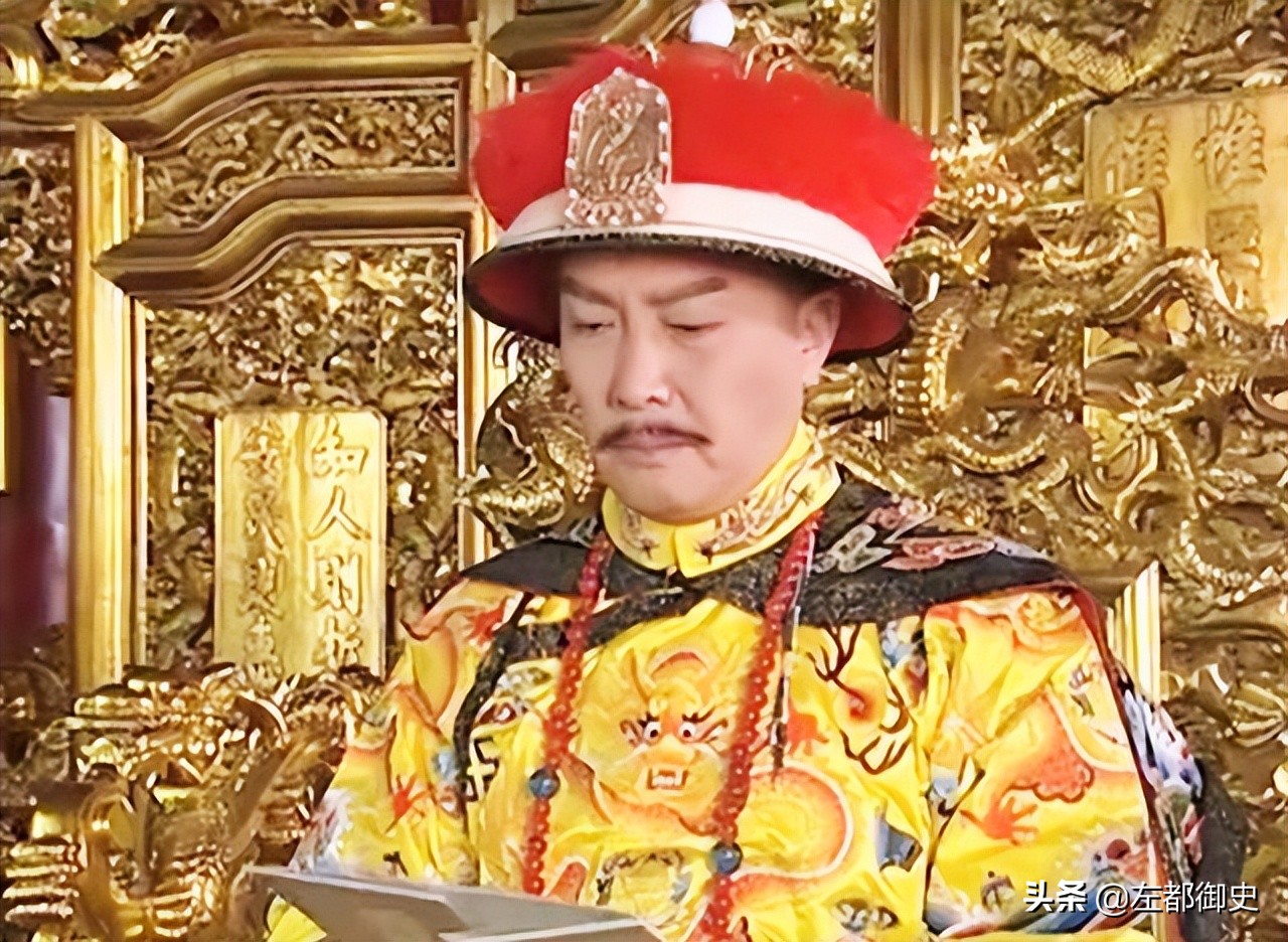 曹家被抄和站错队没有关系，是康熙太放纵，雍正没有理由继续惯着