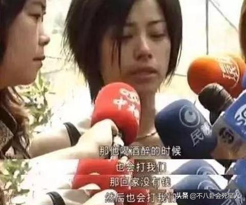 粘贴九首歌曲，皮肤失败，精神障碍，未婚生活，银杏的幸福