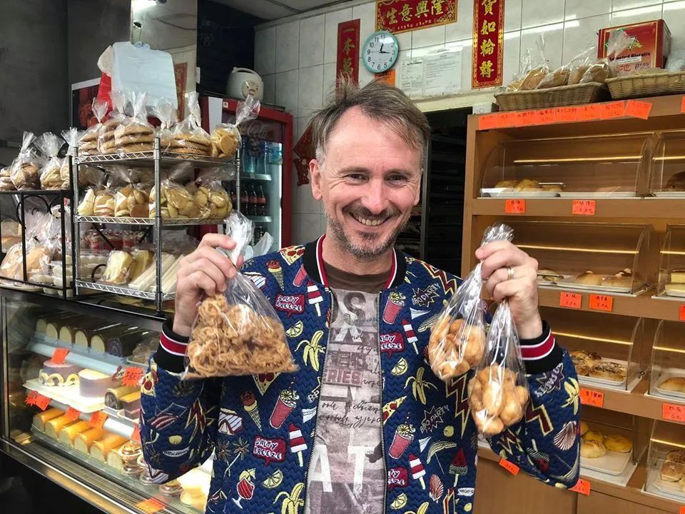 TVB「御用鬼佬」与妻先后患病不敢生育 为治疗欠80万巨债