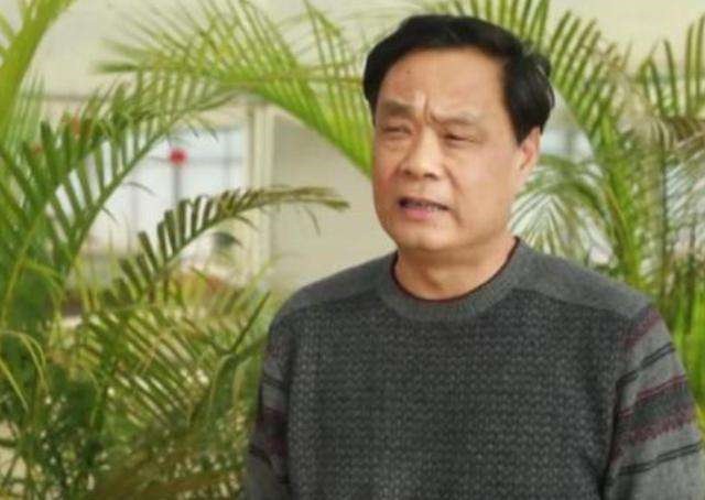 辞去公务员上山养蟑螂，10年养殖40亿只，李延荣如今收入百亿