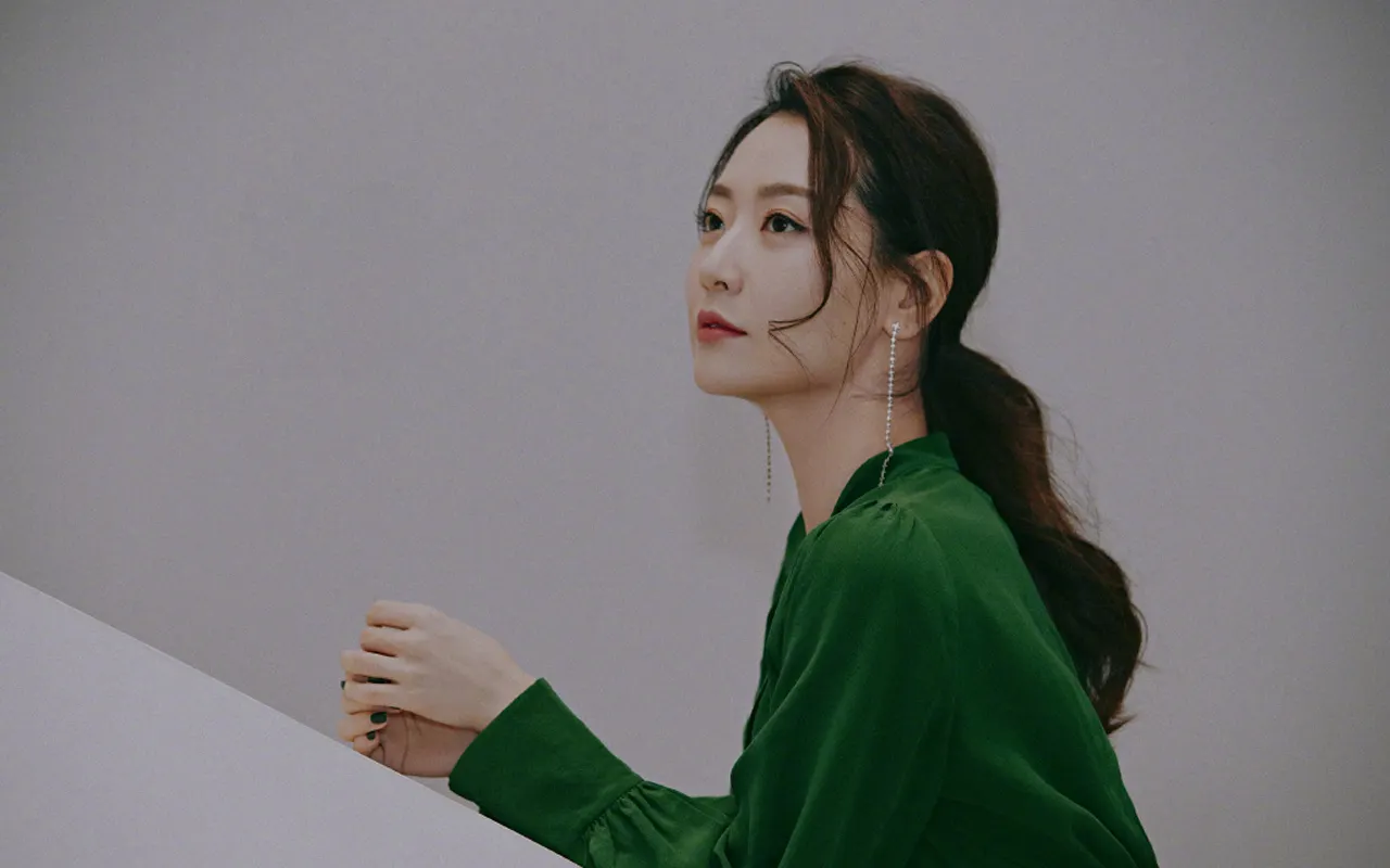 “呲牙咧嘴”别演回眸笑！有人回头一眼万年，有人我想给她按回去