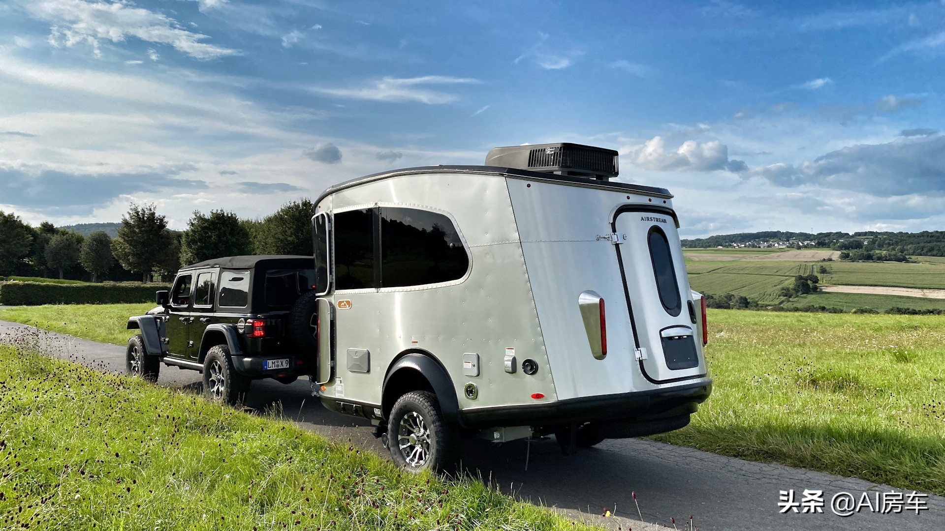 5米长太空铝车身,设计前卫还实用,美系经典入门级越野拖挂房车