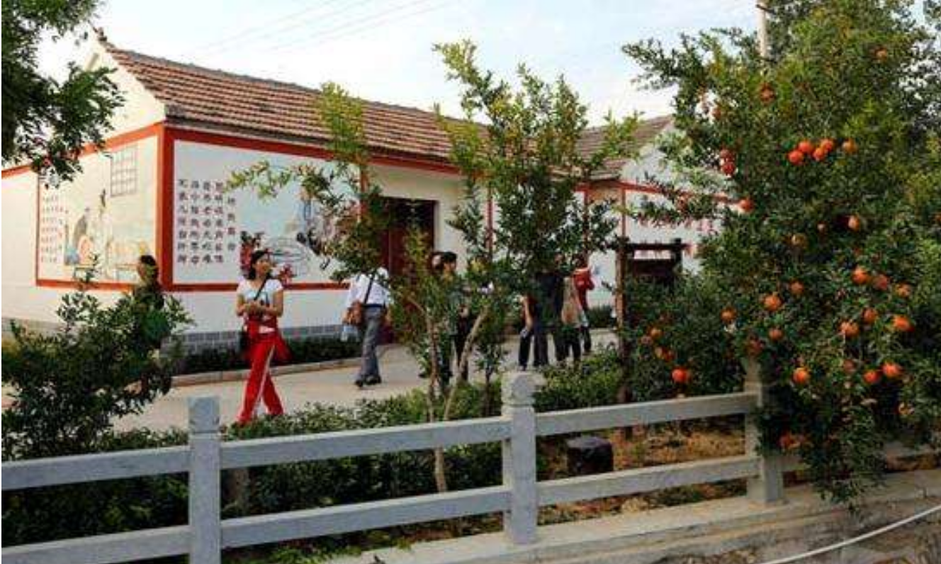 2017年，安徽一女会计贪污1158万，一半打赏男主播，丈夫帮藏赃款