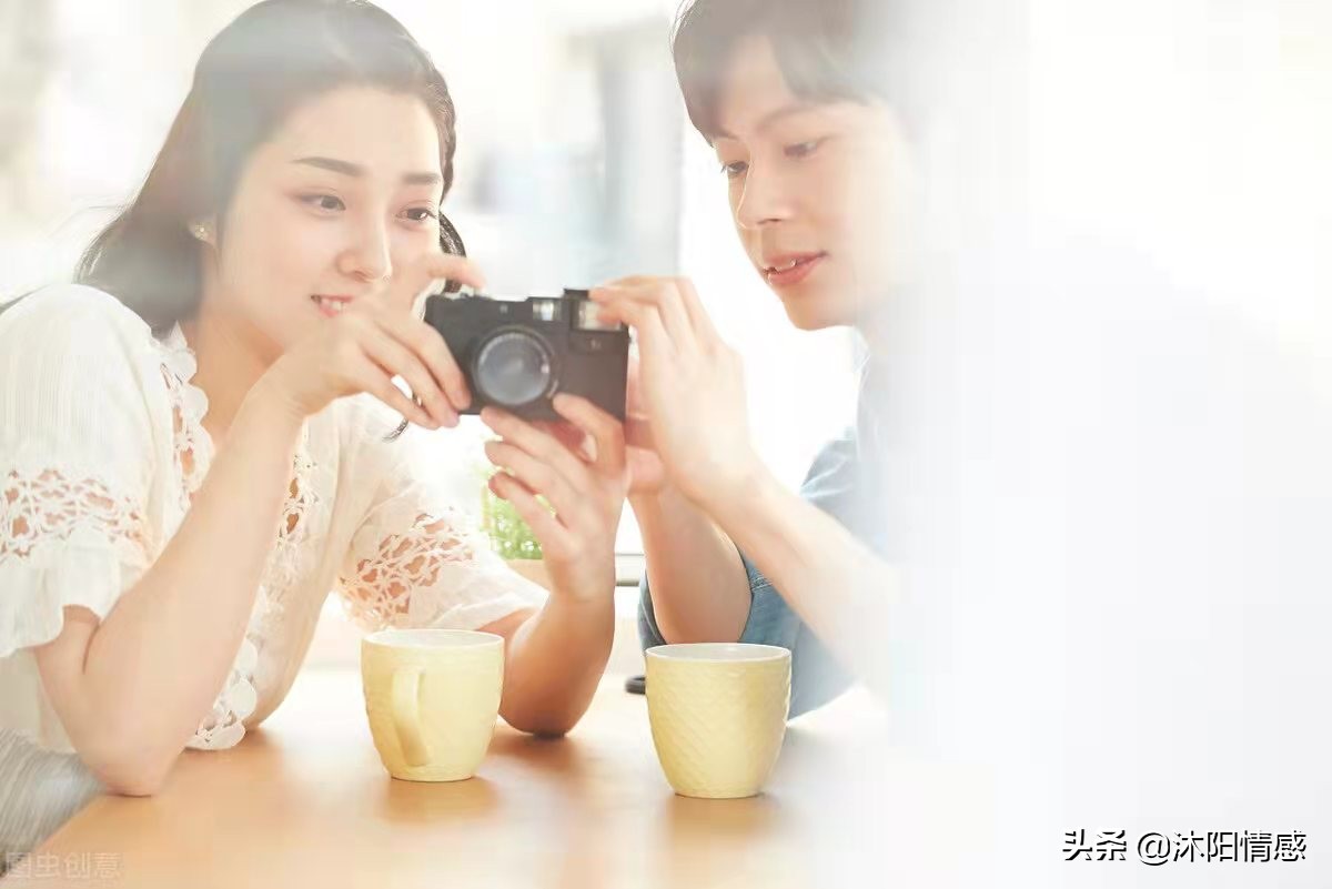 40岁女人：嫁给26岁男人后，感觉人生重新活了一次，我很知足