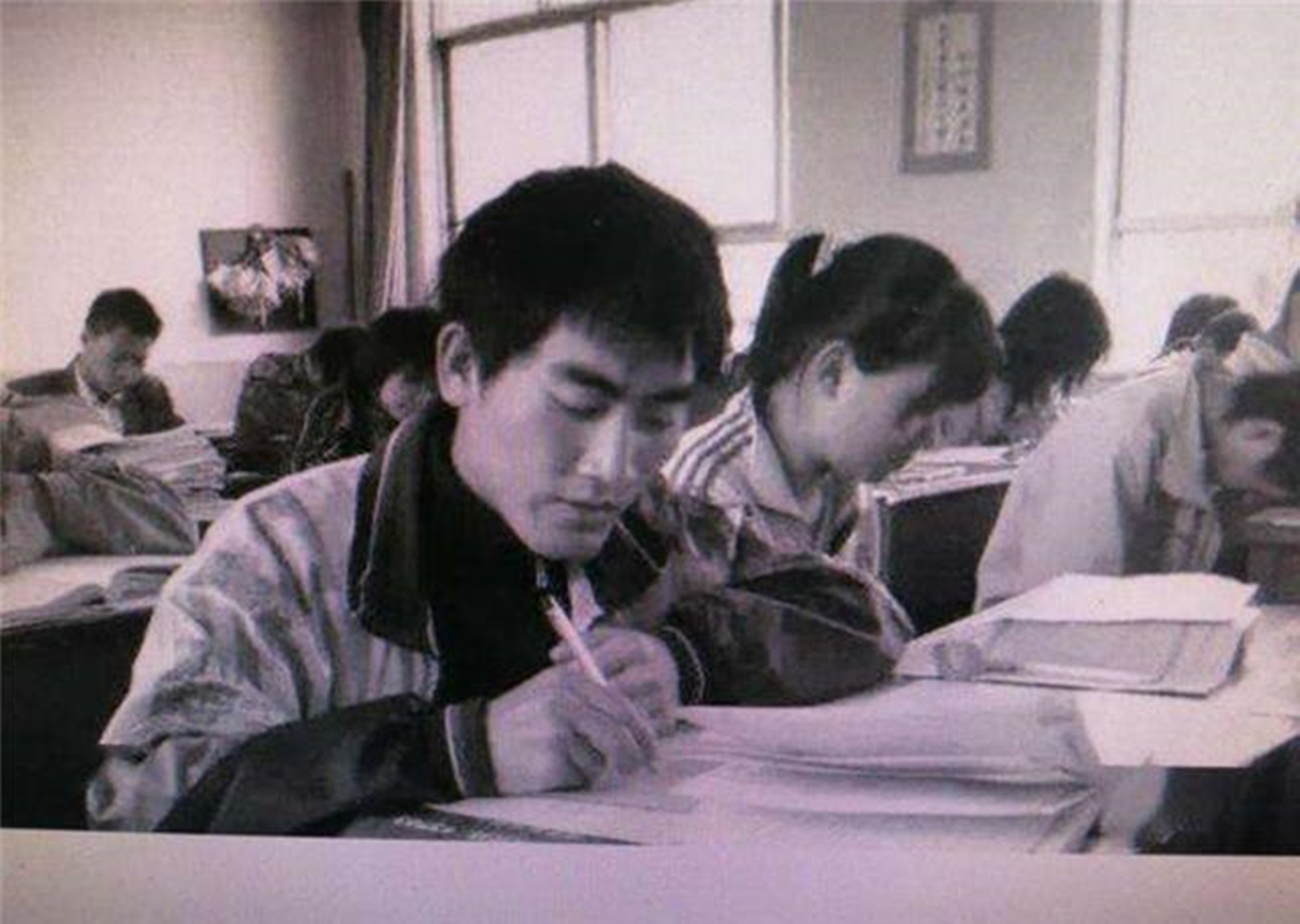 2008年，“贵州孝子”刘秀祥背着母亲上大学，如今怎么样了？