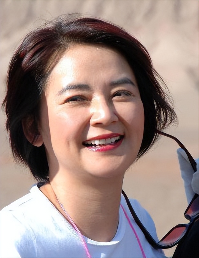 胡慧中：林青霞的接班人，挚爱的两个男人，一个惨死一个锒铛入狱