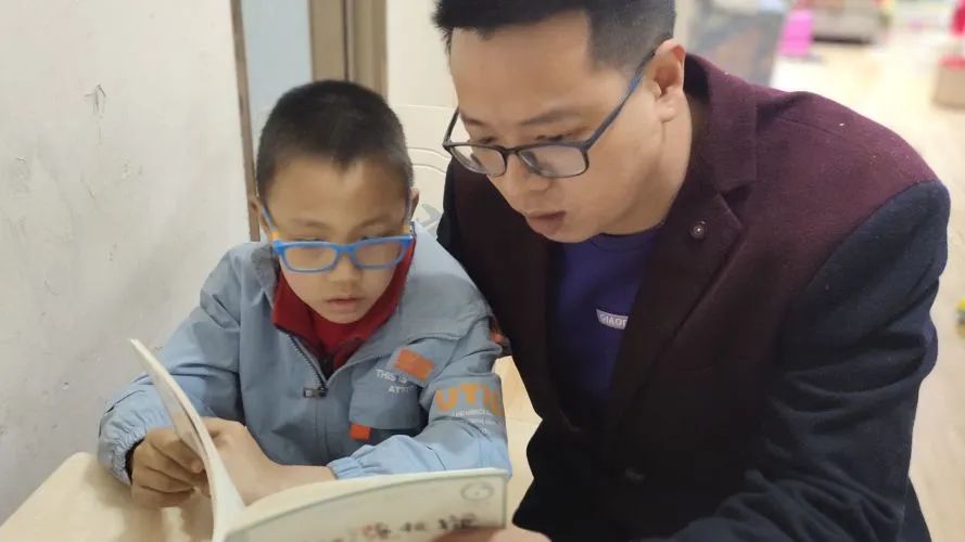 让阅读成为习惯 借书香助我成长｜走进双流区棠湖小学二年级十班