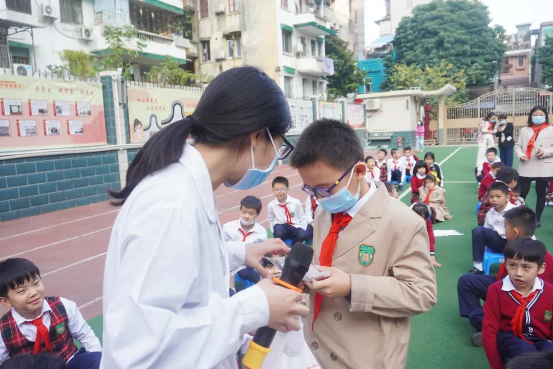 越秀｜“玩”转杏林“粤”享生活！朝天小学中医药劳动研学实践嘉年华活动热闹开锣