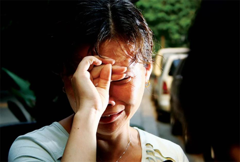 2000年，江苏破产女老板收养16岁孤儿，15年后孩子回报她1530万