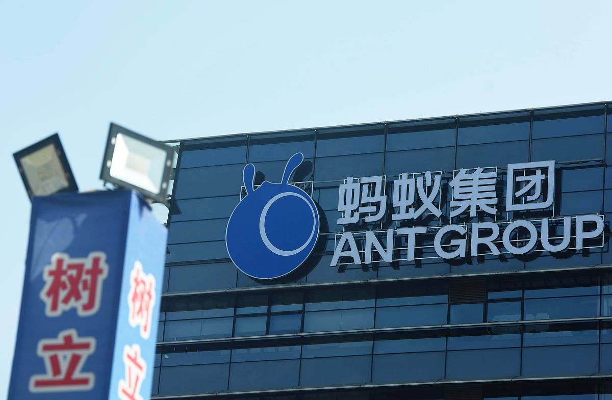 从河南储户“红码事件”，看马云的功与过