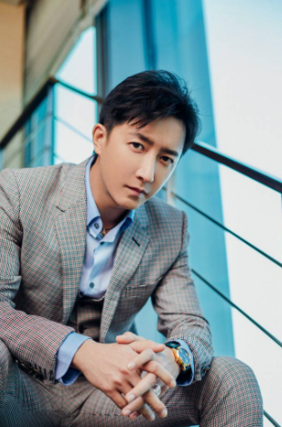 让人舔脚趾，当众凌辱学员，盘点那些令你难以想象的明星恶臭行为