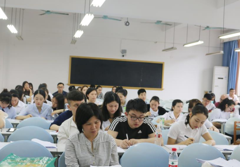 毕业3年后才知道，专科生和本科生的区别不是一星半点，选错没？