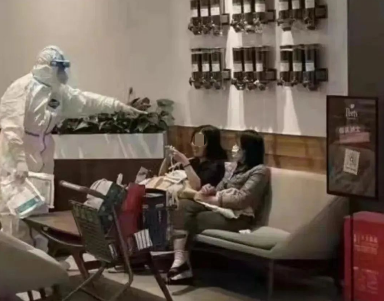 “超級毒王”再現！隱瞞行程，密接2000人，最擔心的事情發(fā)生了