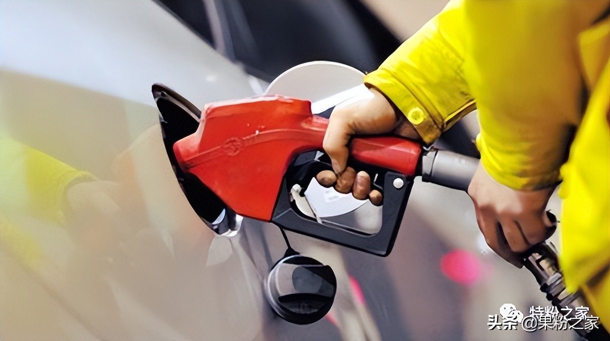 1.5万网约车改用特斯拉Model 3，对比油车太划算