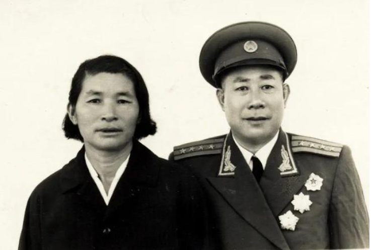 50年一志愿军师副政委强征金日成汽车，宋时轮：差点闹出国际事件