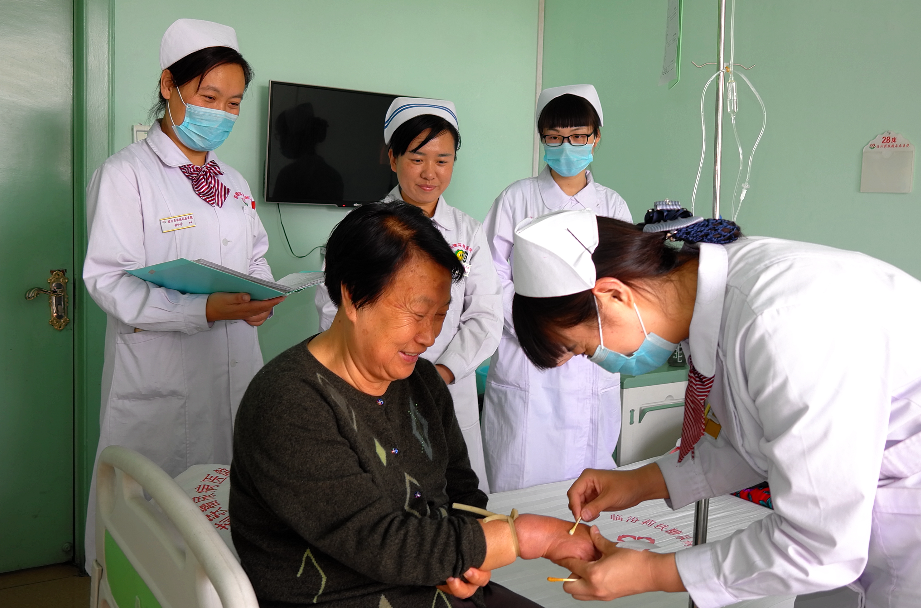 “编制”迎来新调整，三大岗位或将变成合同工，教师行业首当其冲