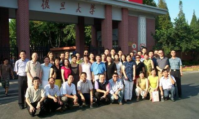 前FT中文网总编张力奋：复旦新闻人拒绝世故和势利