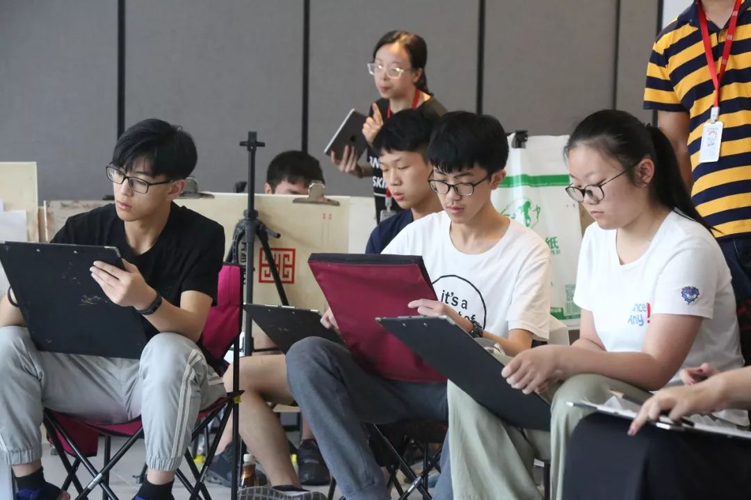 杭州吴越画室：2023届「定制班」招生简章，开启艺术的大门