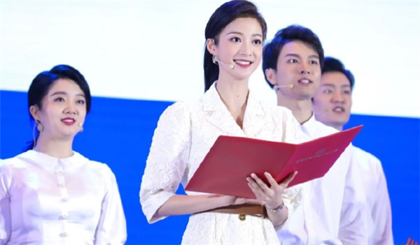 复旦大学校花（中传）