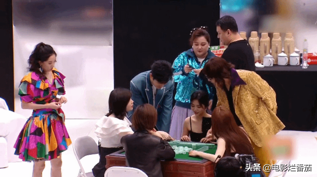 Baby离婚后首个生日遇冷,生日已成为娱乐圈人情冷暖的“试水池”