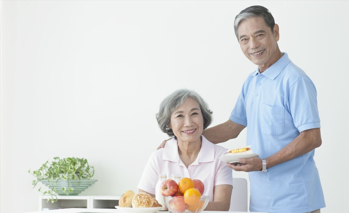 老人搭伙半年分手，62岁阿姨：我不糊涂，他不是找老伴而是找保姆