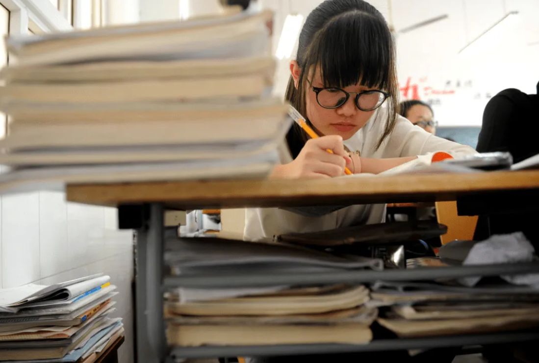 大学考试满分多少分（学生想上985）