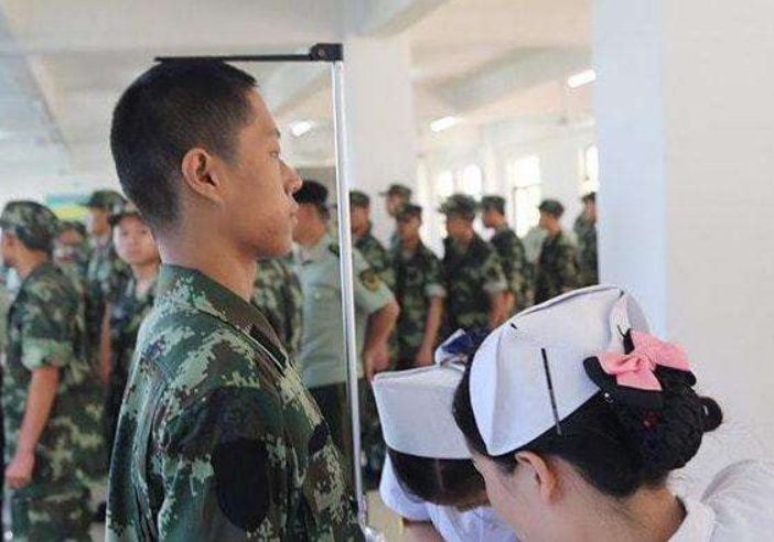 浙江一大学生春季征兵被刷，原因是体检不合格，来看看你有没有