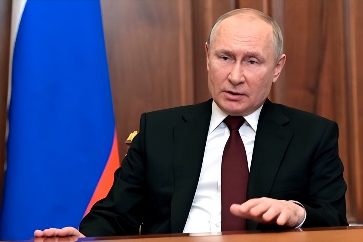 �˺��������輫ǿ�������ѴӶ���˹��ľ�����Ԯ�������ڿ���