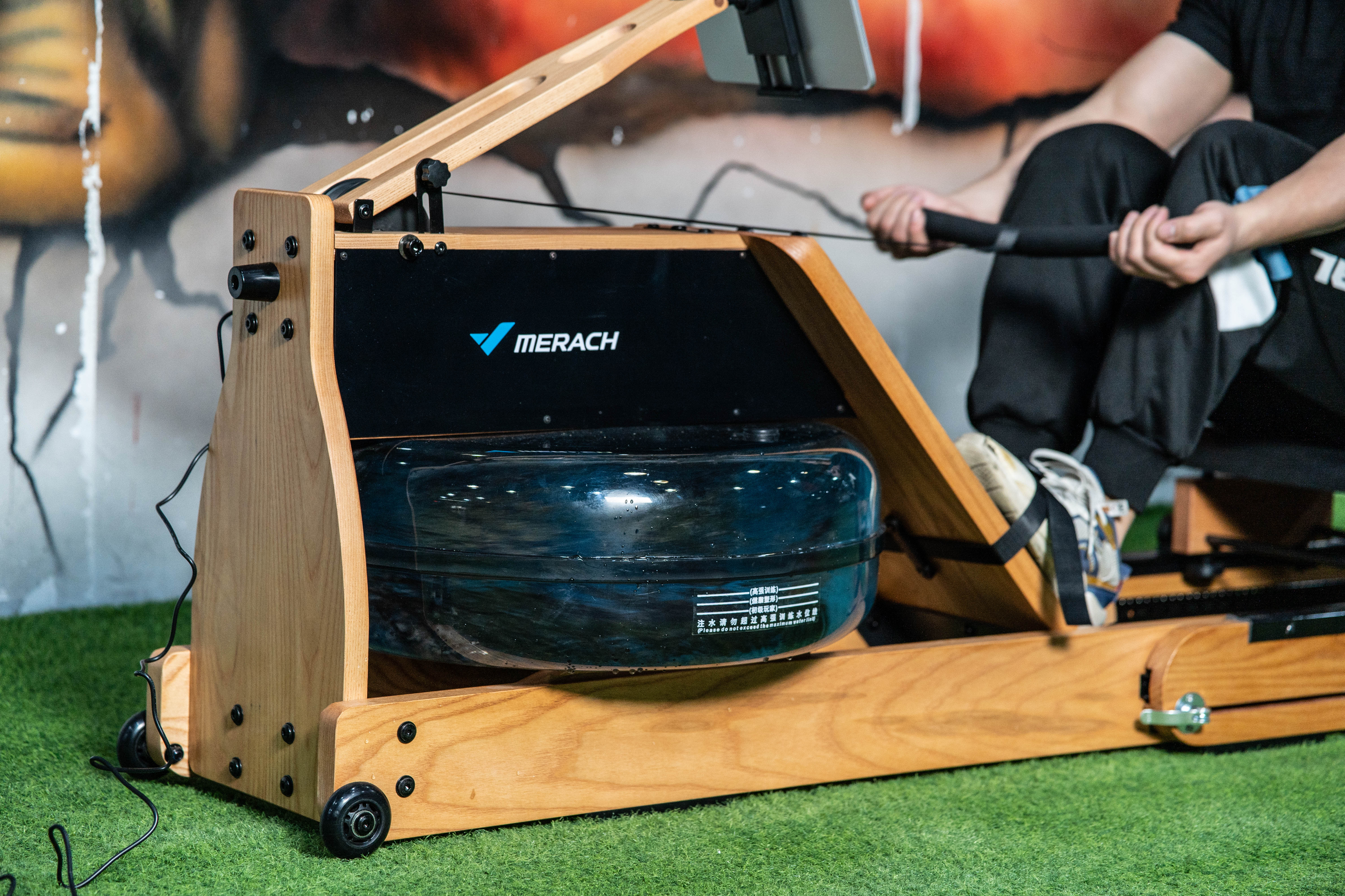 不想跑步？专业健身教练告诉你燃脂TOP1划船机怎么用