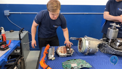 自研碳化硅是小农思想？比亚迪靠它实现对特斯拉销量的超越