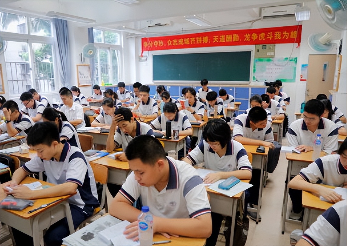 高考分数的高低，决定了不同层级专业的选择，填报志愿之前要了解